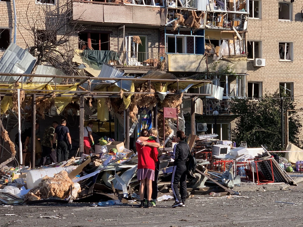 Ukraine : un mort et une vingtaine de blessés après une nuit de frappes russes