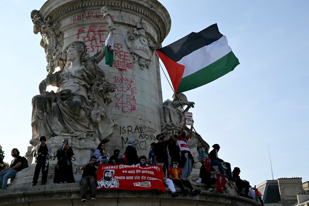 Reconnaissance de la Palestine par la France: normalisation du drapeau palestinien dans l’espace publique français?
