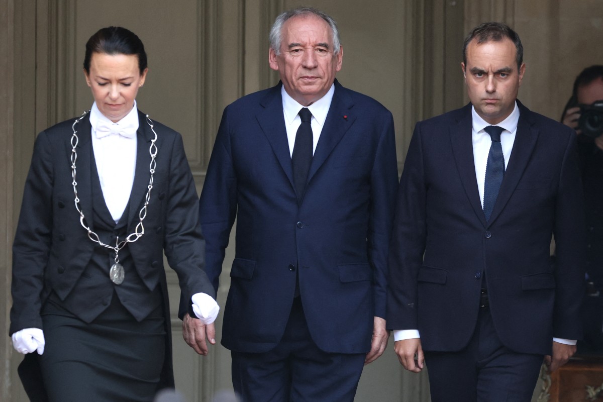 Lecornu prend ses fonctions et promet des «ruptures»
