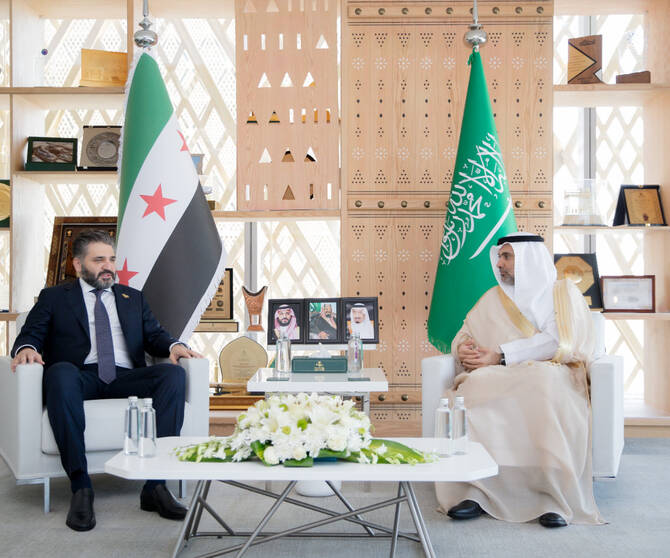 Le ministre saoudien de la Santé s’entretient avec le ministre syrien de la Culture