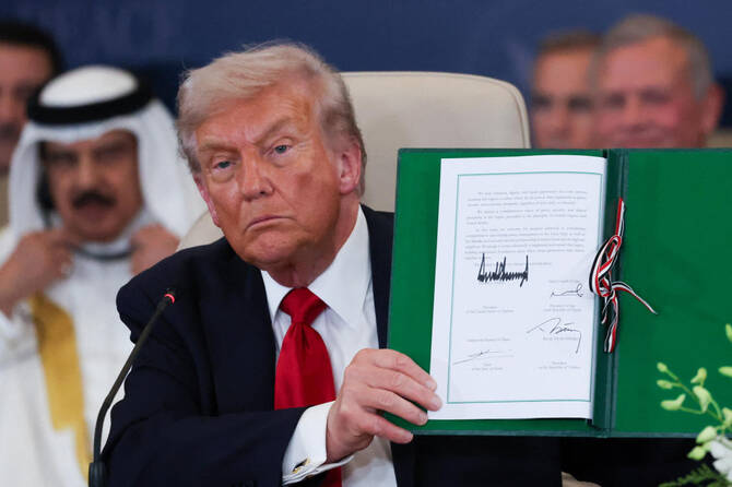 Au sommet sur Gaza, Trump proclame un «jour formidable pour le Moyen-Orient»