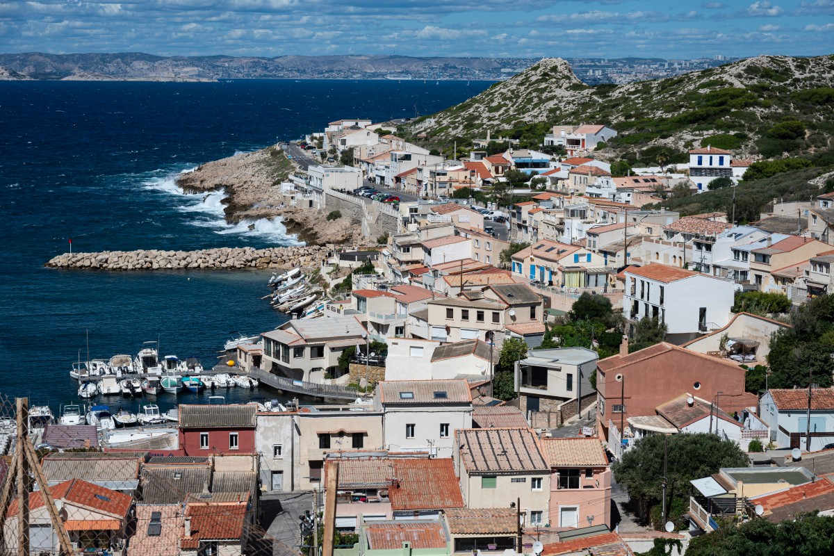 Un homme tué par balles en plein jour à Marseille près d'une salle de sport