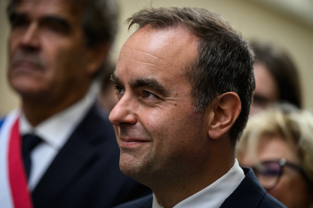 Démission de Lecornu: LFI demande «l'examen immédiat» de la motion de destitution de Macron