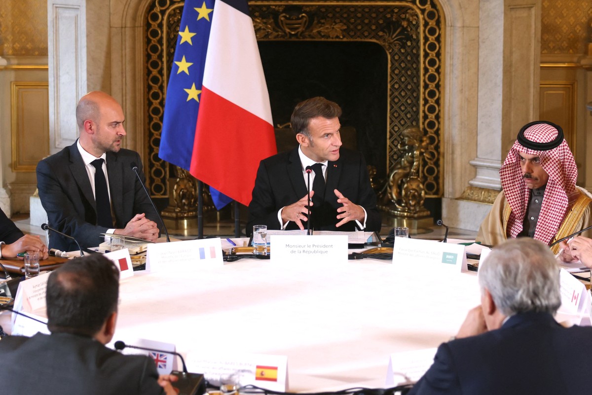 À Paris, la diplomatie française et saoudienne s’activent pour l’après-Gaza
