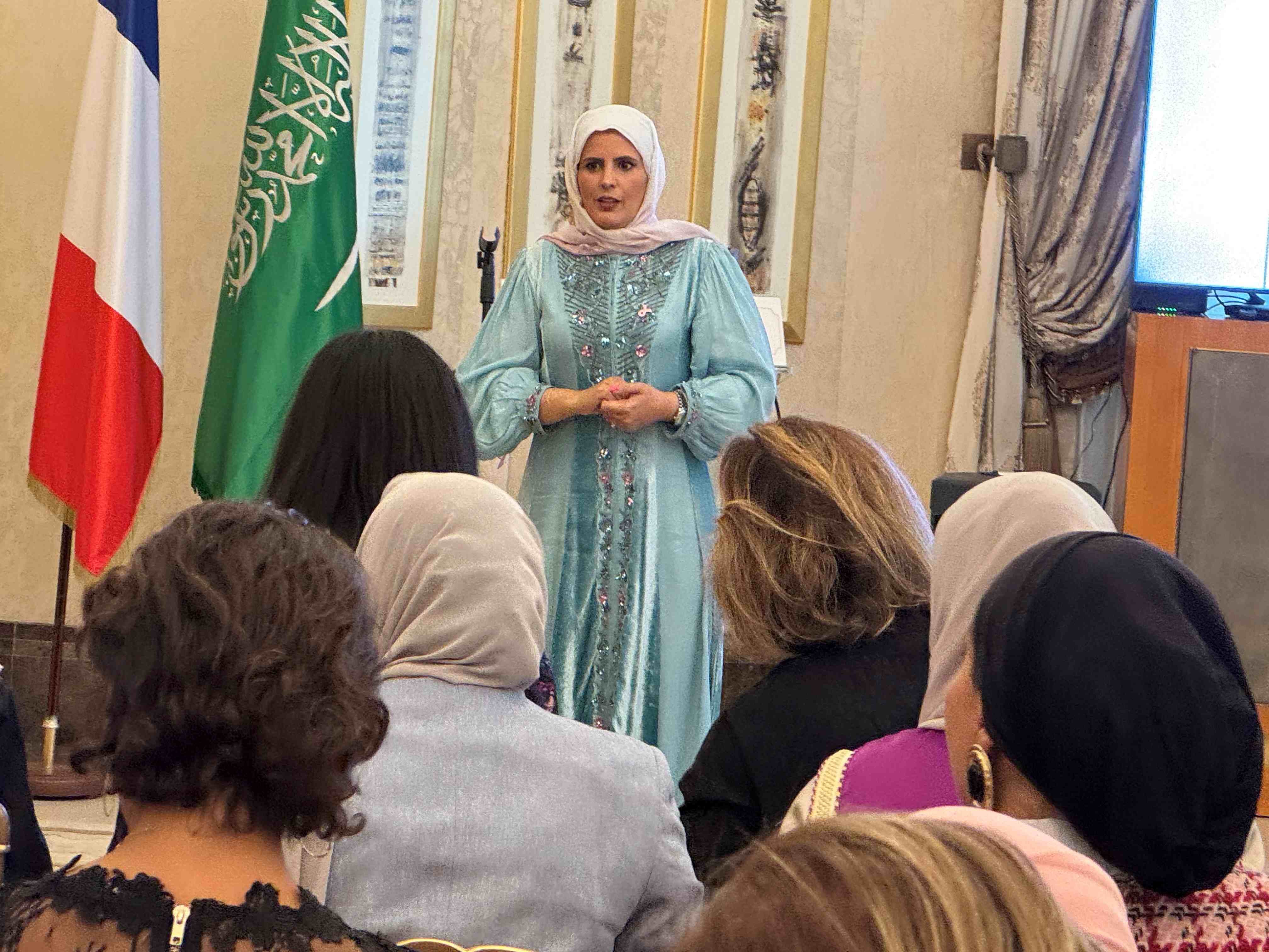 À l’occasion d’octobre rose, une rencontre entre science et bienveillance, à la résidence d’Arabie à Paris