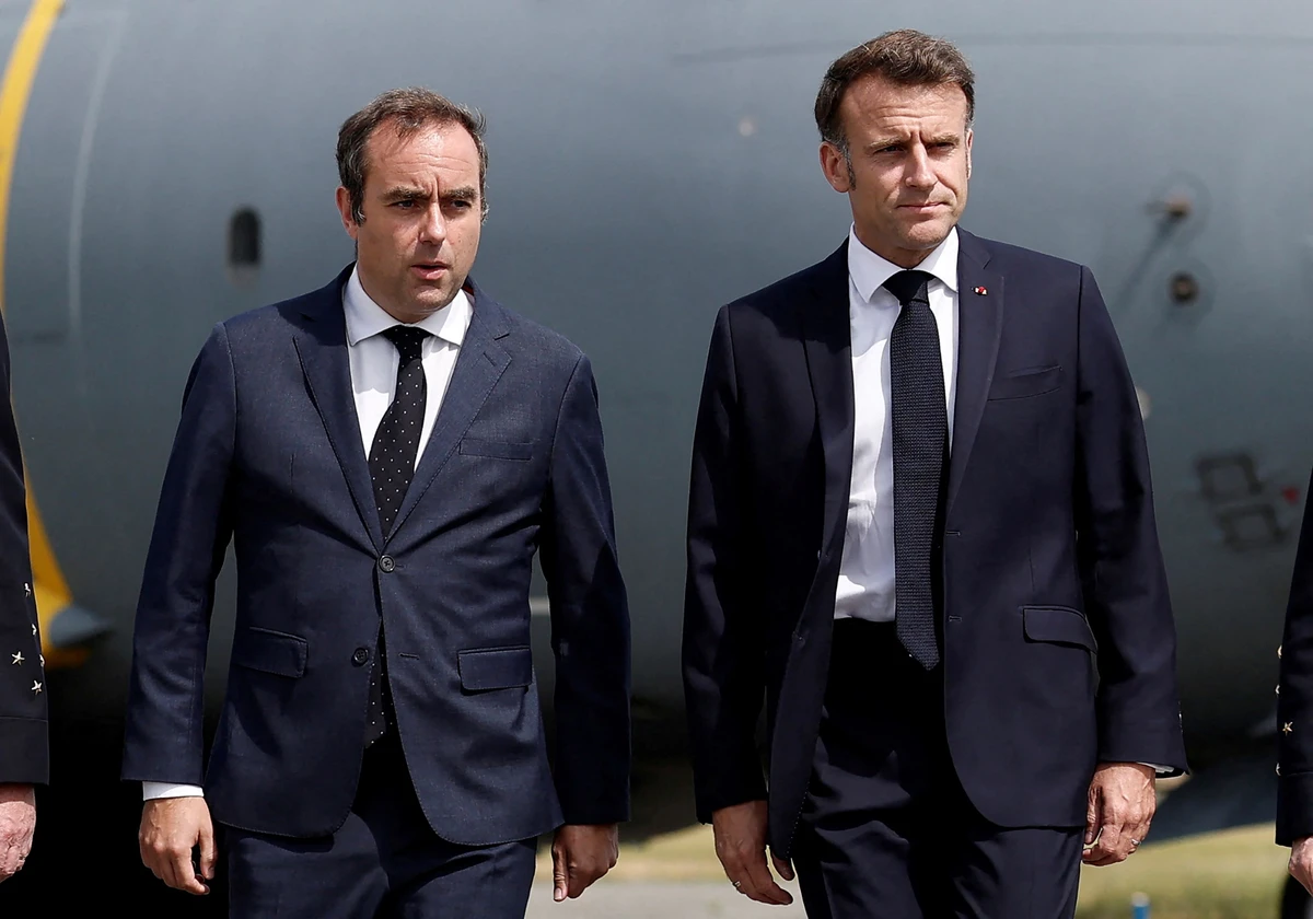 Lecornu, reconduit par Macron, dans une course contre la montre pour former un gouvernement