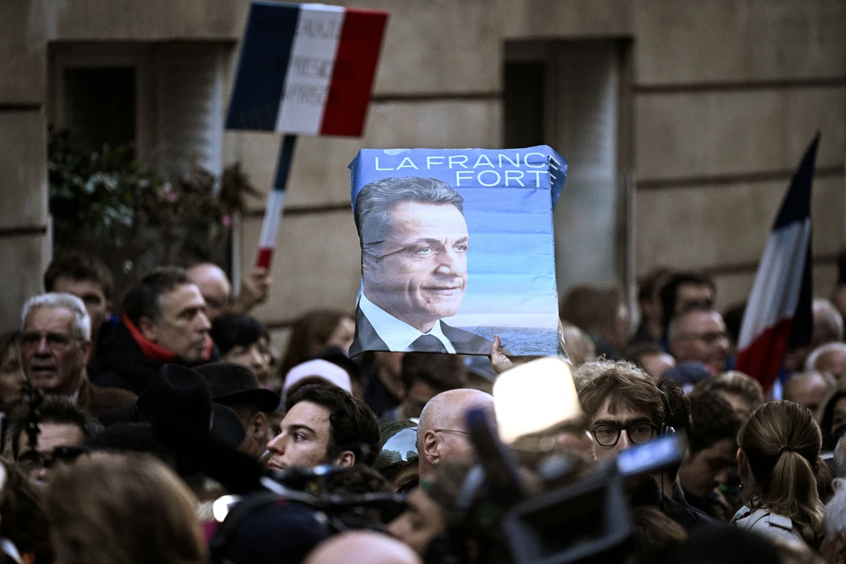 Sarkozy reçu par Macron: Faure (PS) dénonce "une pression sur la justice"