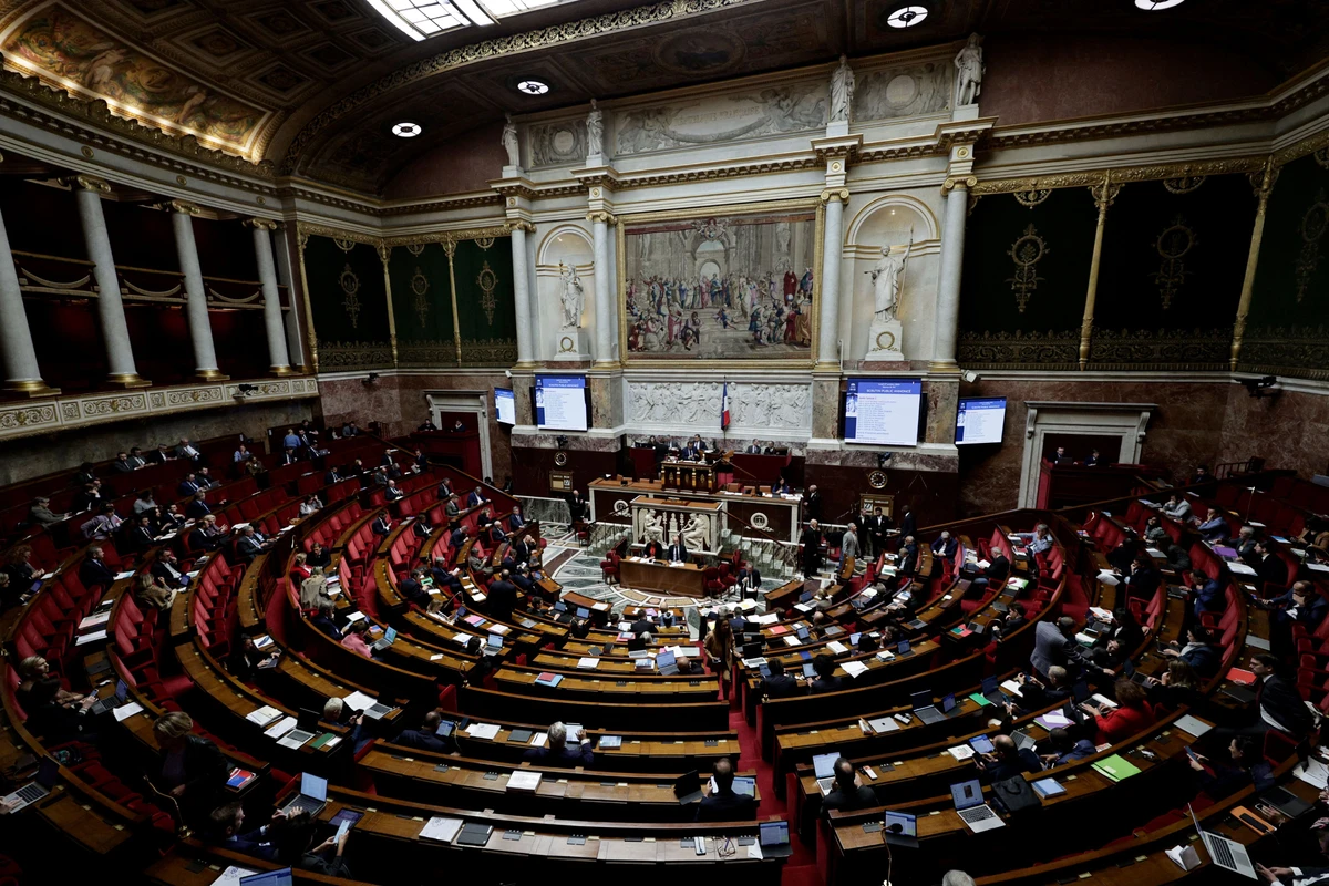 Budgets: PS et gouvernement progressent dans leurs accords, la discussion sur les retraites démarre