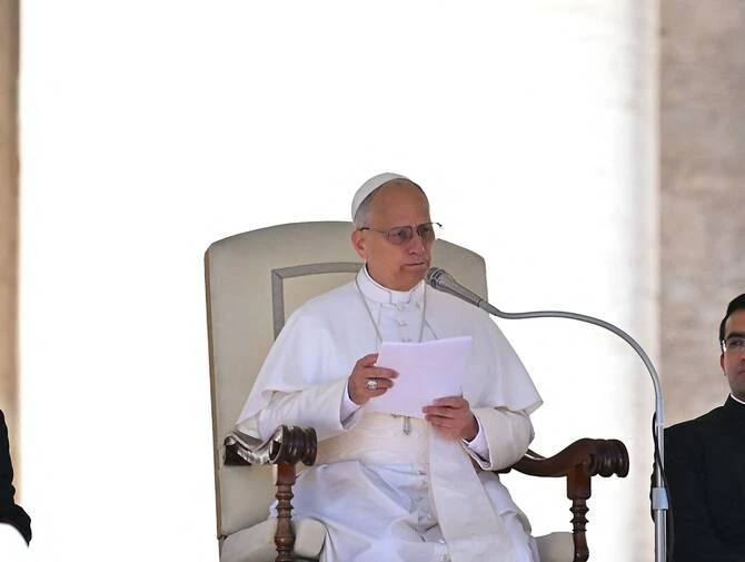 Le pape Léo dénonce le caractère dégradant du « clickbait »