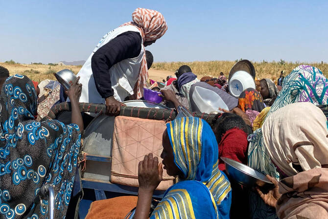 Soudan: des dizaines de milliers de personnes fuient le conflit qui s'étend à l'est du Darfour
