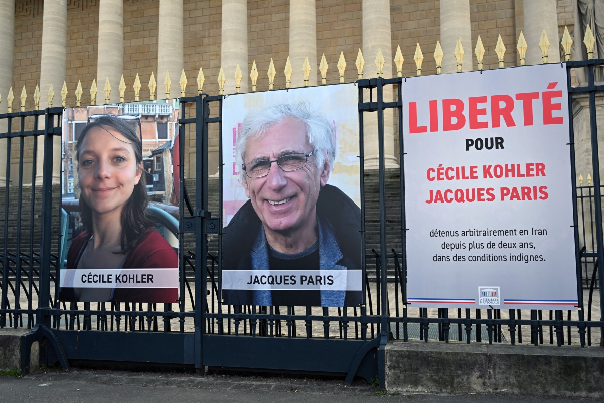Premières heures de semi-liberté pour Kohler et Paris à l'ambassade de France à Téhéran