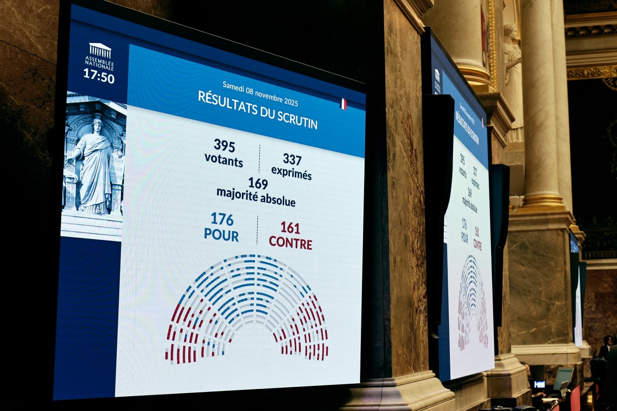 Les députés RN voteront pour la suspension de la réforme des retraites, dit Marine Le Pen