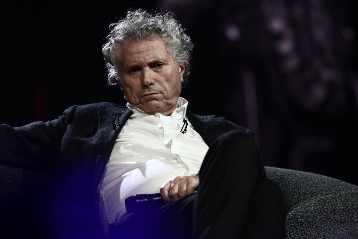 A Paris, une réunion des droites sous l'égide des médias Bolloré