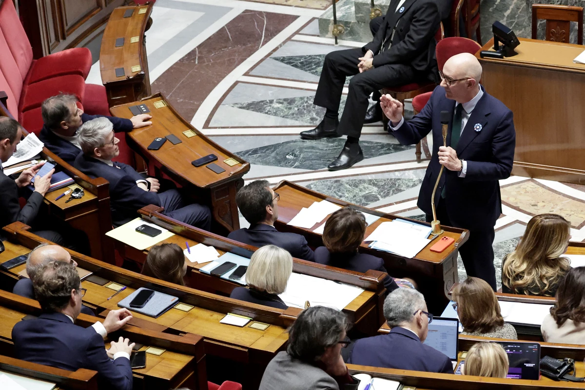 Le décret sur la programmation énergétique de la France, priorité du Premier ministre, assure Lescure