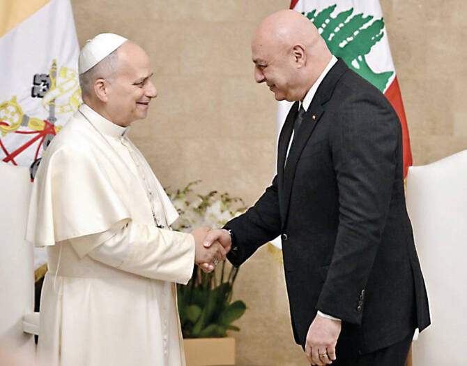 «La paix n'est pas seulement une question d'équilibre, c'est aussi savoir comment vivre ensemble», dit le pape au Liban