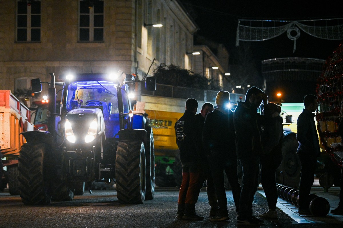 Agriculteurs: nouveaux rassemblements, bénédiction de tracteurs dans le Nord