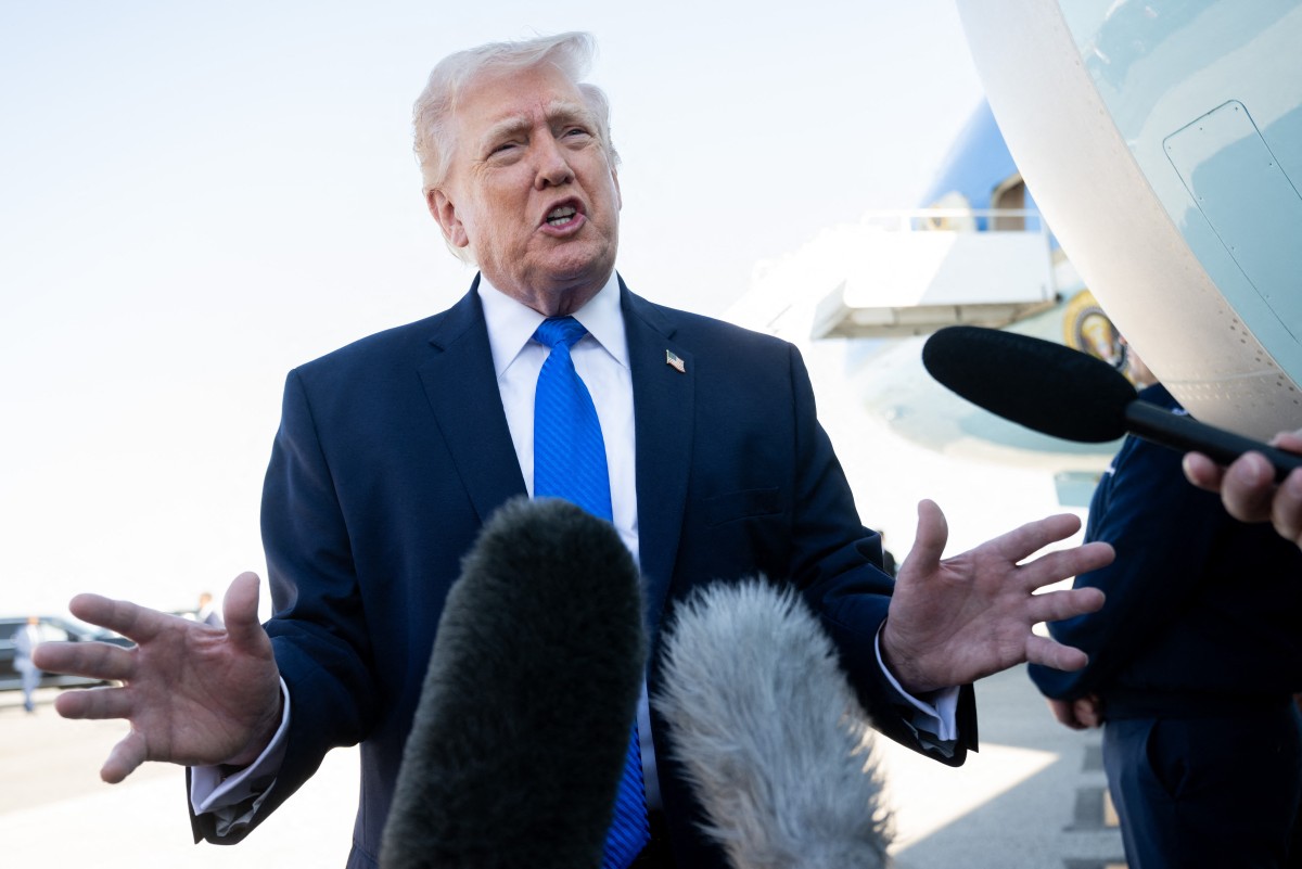 Iran: Trump fait soudain miroiter une fin du conflit et un «changement de régime»