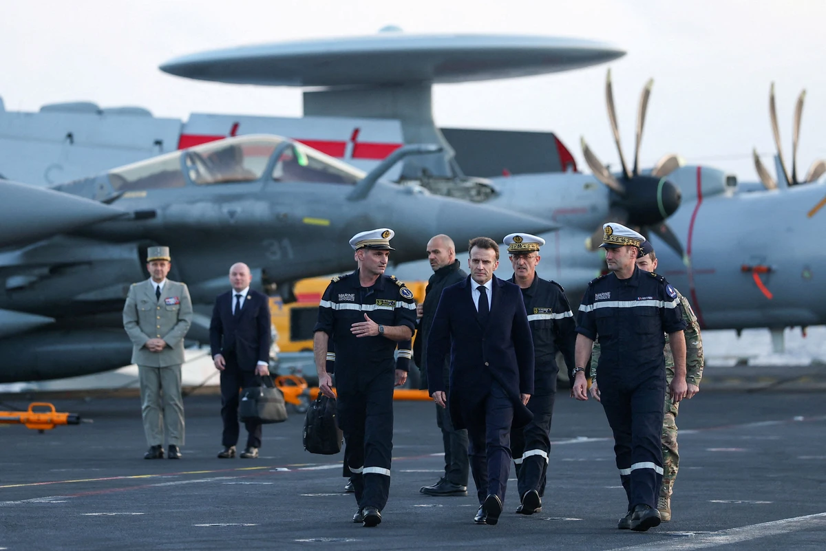 Macron en déplacement mercredi sur le chantier du prochain porte-avions français