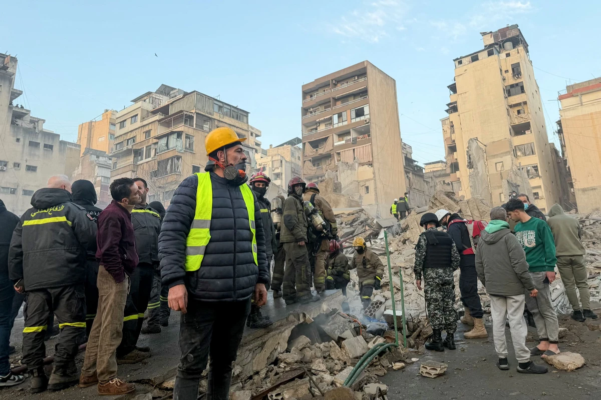 Dans le sud du Liban, les secouristes risquent leur vie