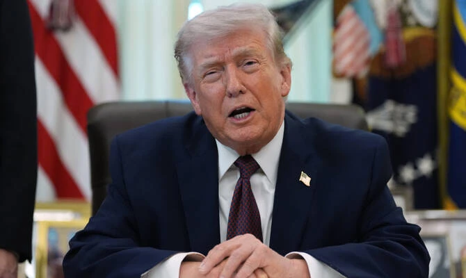 Trump dit que la guerre sera finie d'ici deux ou trois semaines, Ormuz n'est plus son problème
