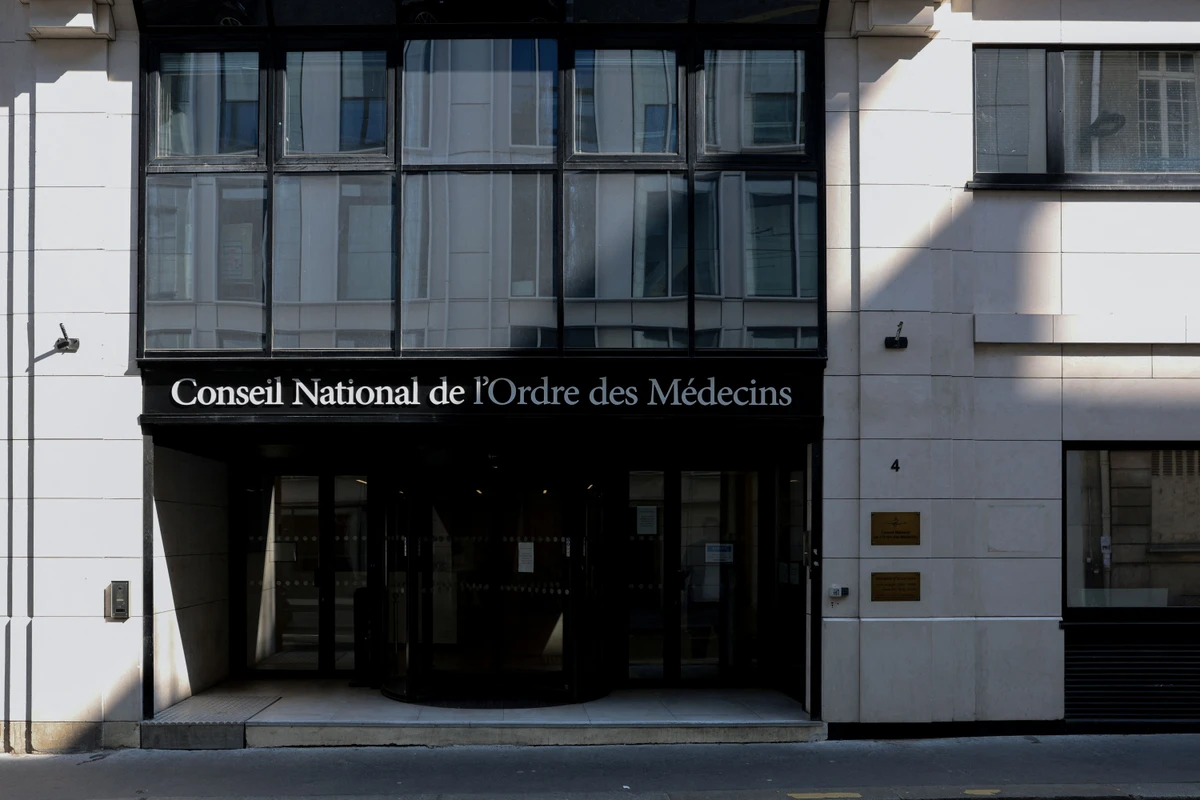 Qui sont les Padhue, médecins à diplôme étranger au statut précaire ?