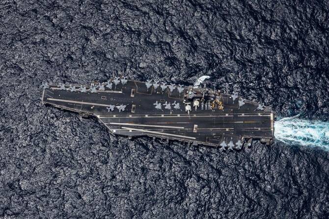 Iran: Trump maintient que le cessez-le-feu est en vigueur malgré des échanges de frappes