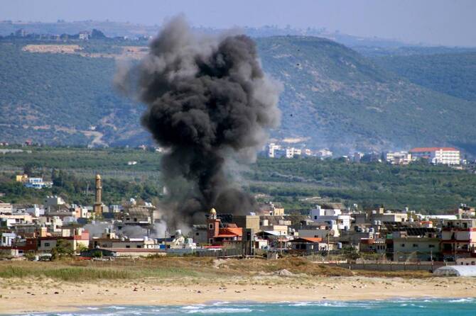Liban: frappes israéliennes sur le sud et l'est, Israël veut «intensifier» l'offensive