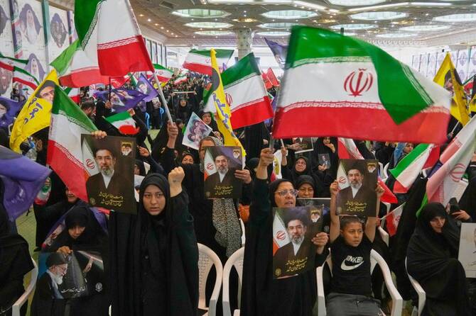 Les pays du Golfe «ne serviront plus de bouclier aux bases américaines», affirme le guide suprême iranien