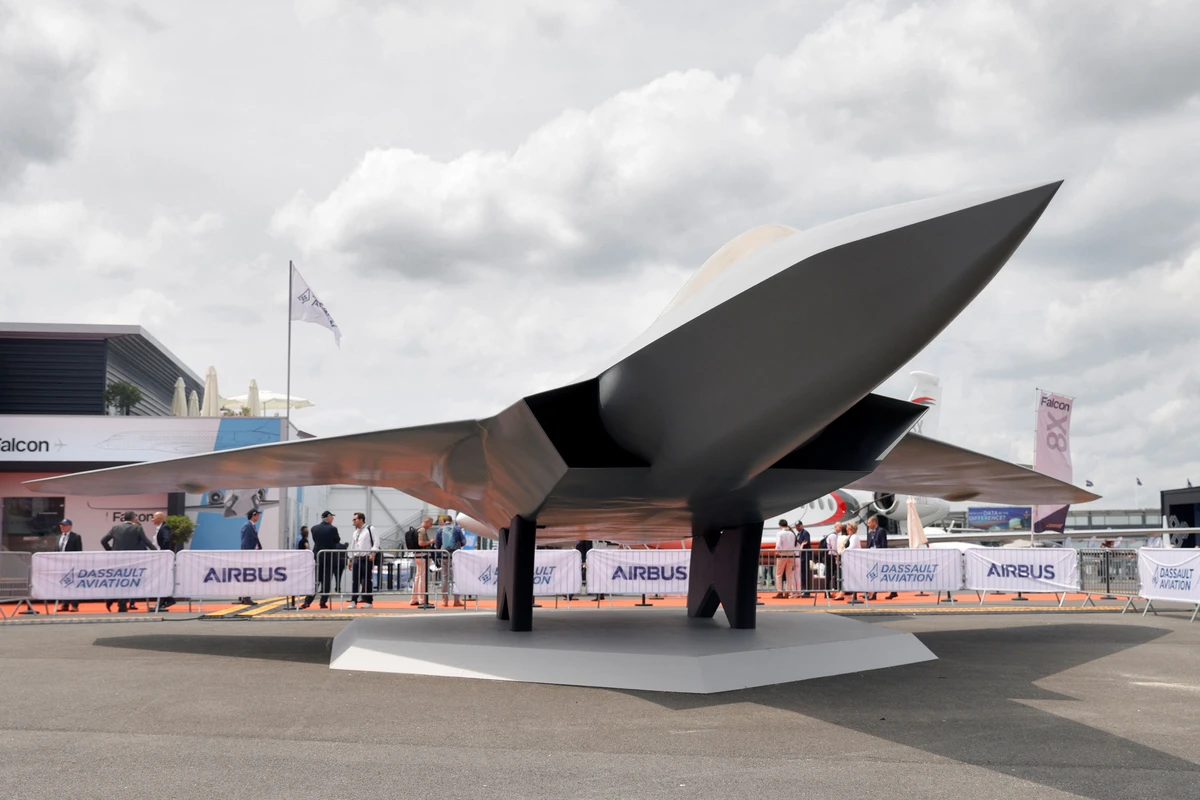 Merz et Macron se sont entendus pour arrêter le projet d'avion de combat commun SCAF, selon Berlin
