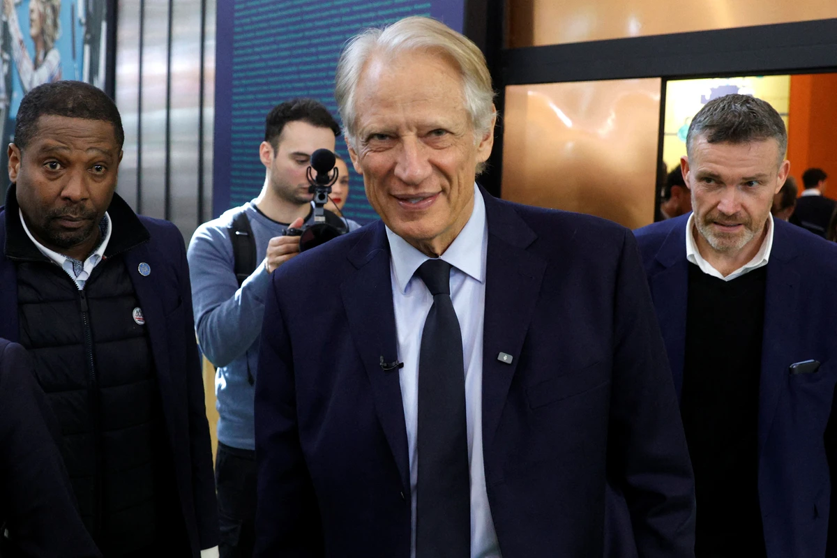 Villepin, le quasi-candidat qui attend son heure