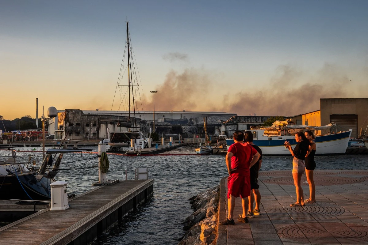 Les incendies dans le Sud marquent le pas, Nuñez attendu dans l'Aude
