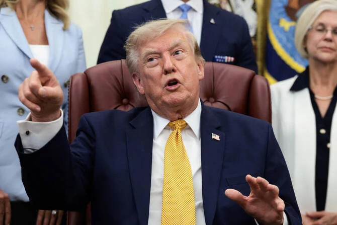 Trump assure que les discussions avec Téhéran ont repris, malgré le démenti iranien
