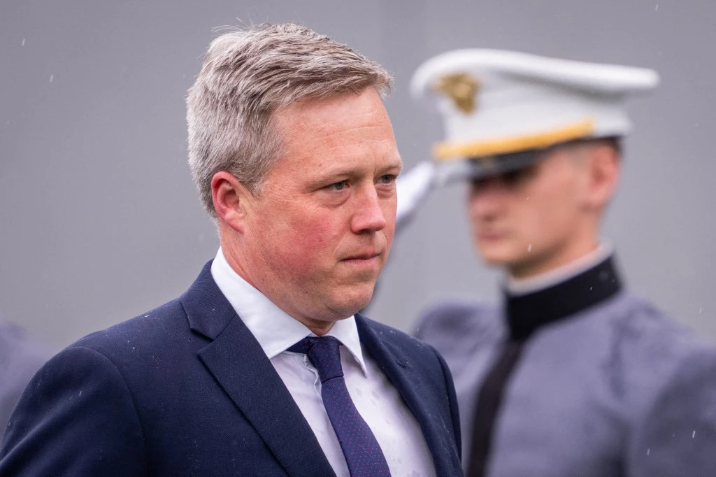 Le secrétaire américain à l'Armée de terre démissionne après des mois de tension
