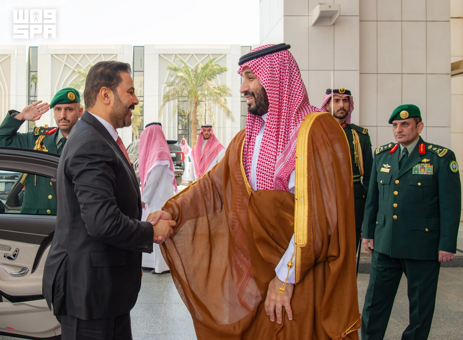 Le prince héritier saoudien reçoit le Premier ministre irakien à Riyad