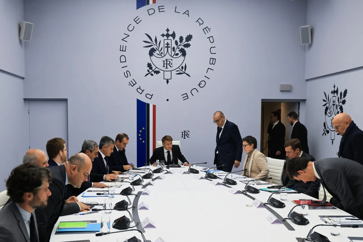 Sous pression, Macron reconduit Nuñez mais réclame des changements de méthode «face aux casseurs»