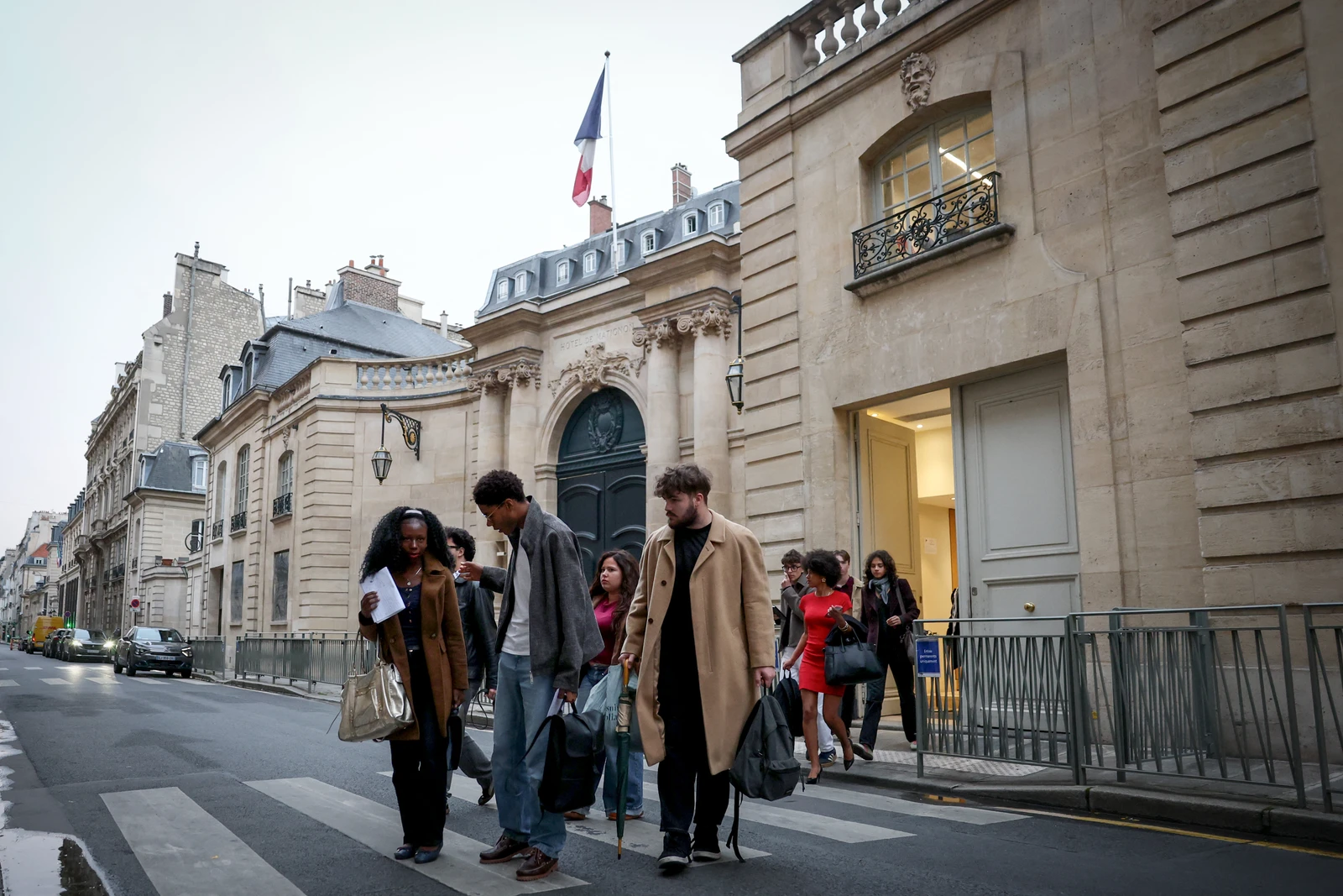 Les annonces gouvernementales peinent à apaiser la crise lycéenne