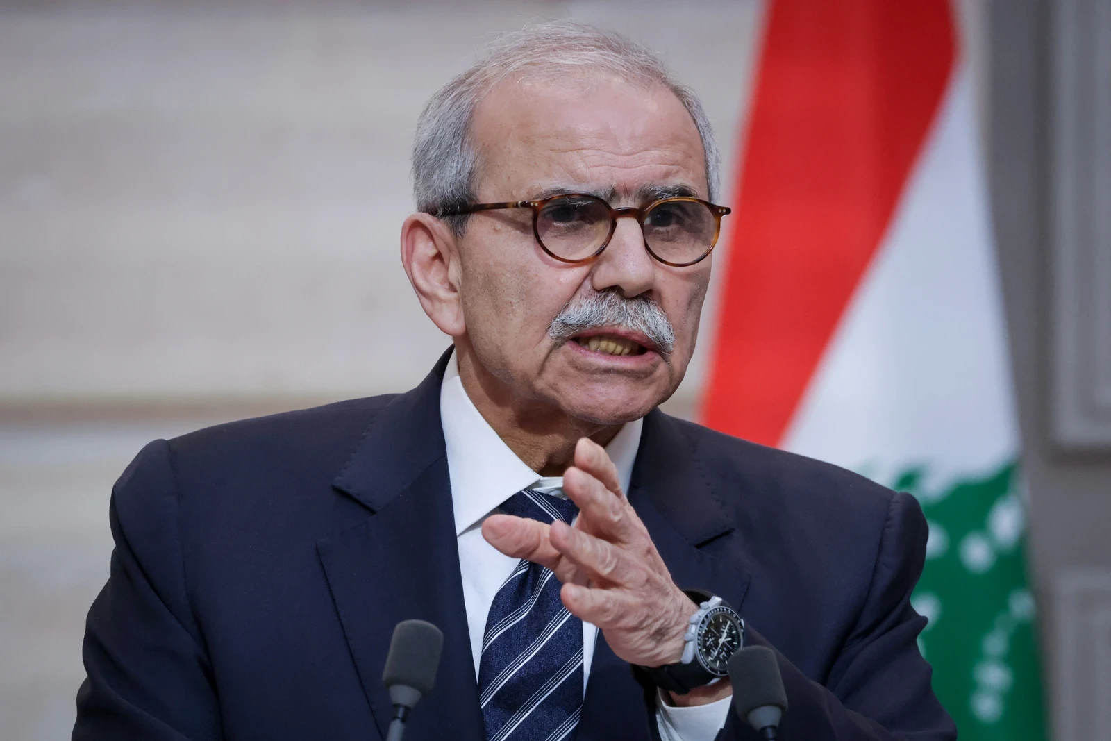 Le Premier ministre libanais promet la « fermeté» après la saisie d'explosifs