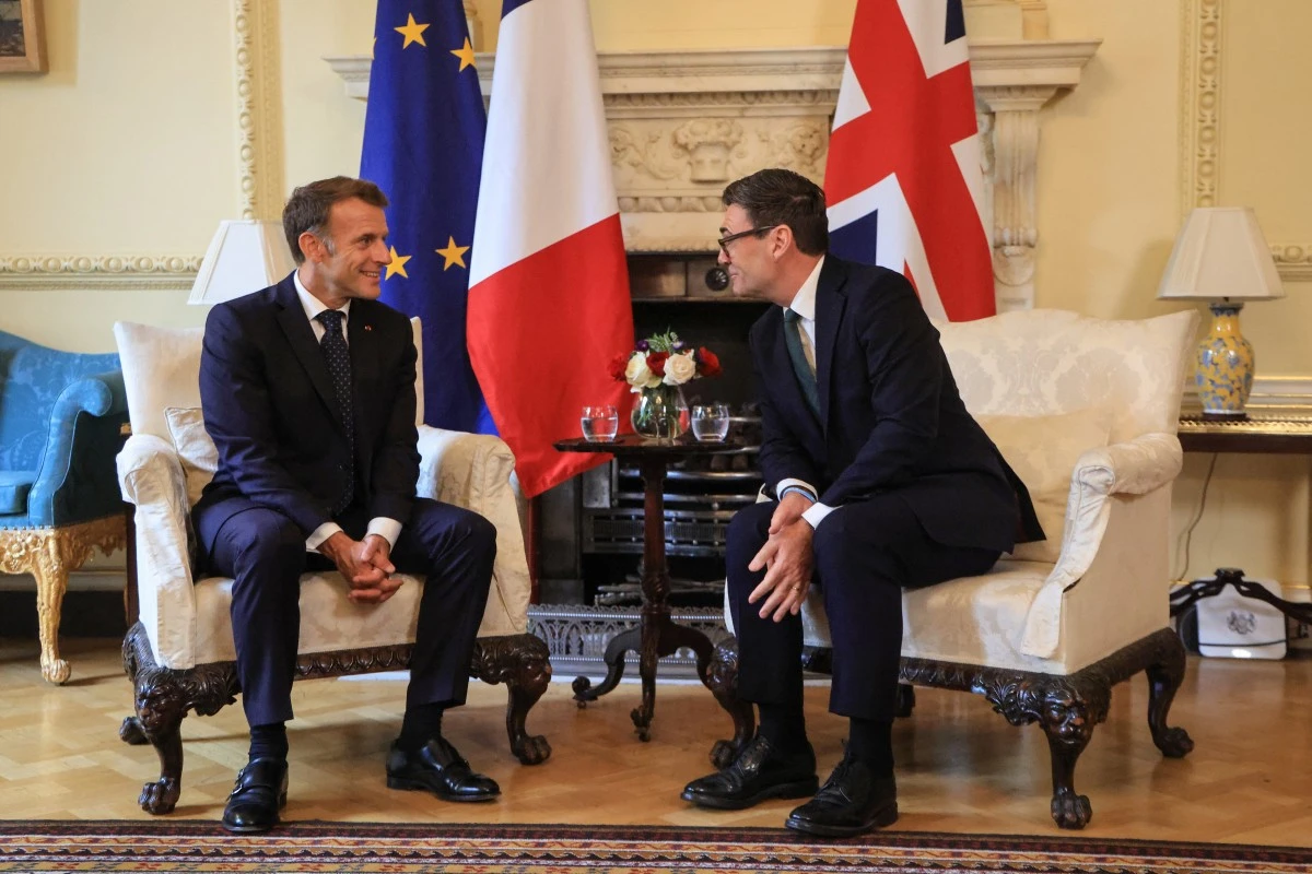 Burnham évoque l'option d'un retour du Royaume-Uni dans l'UE : « Welcome back », répond Macron