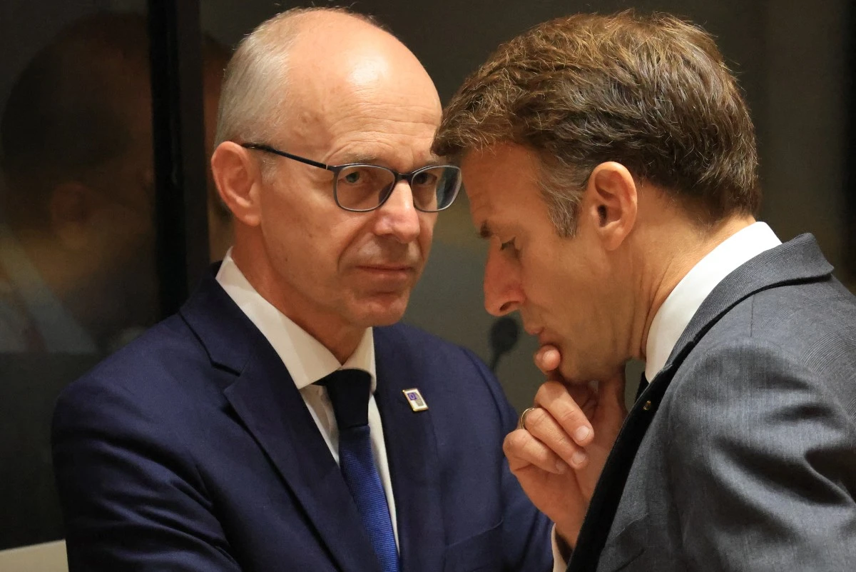 Macron dans le golfe: une tournée marquée par les attaques Houthis contre l’Arabie