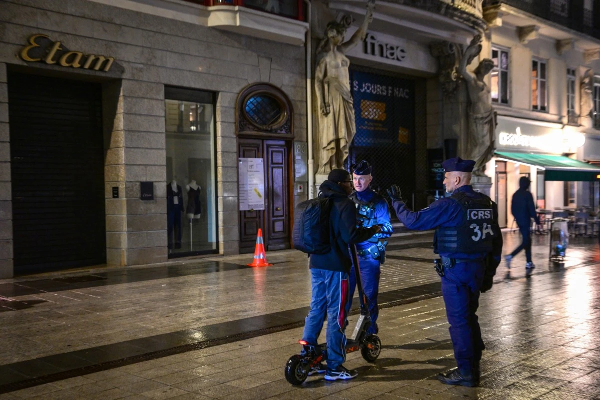 Violences: nouveaux couvre-feux mardi soir, accord pour une commission d'enquête