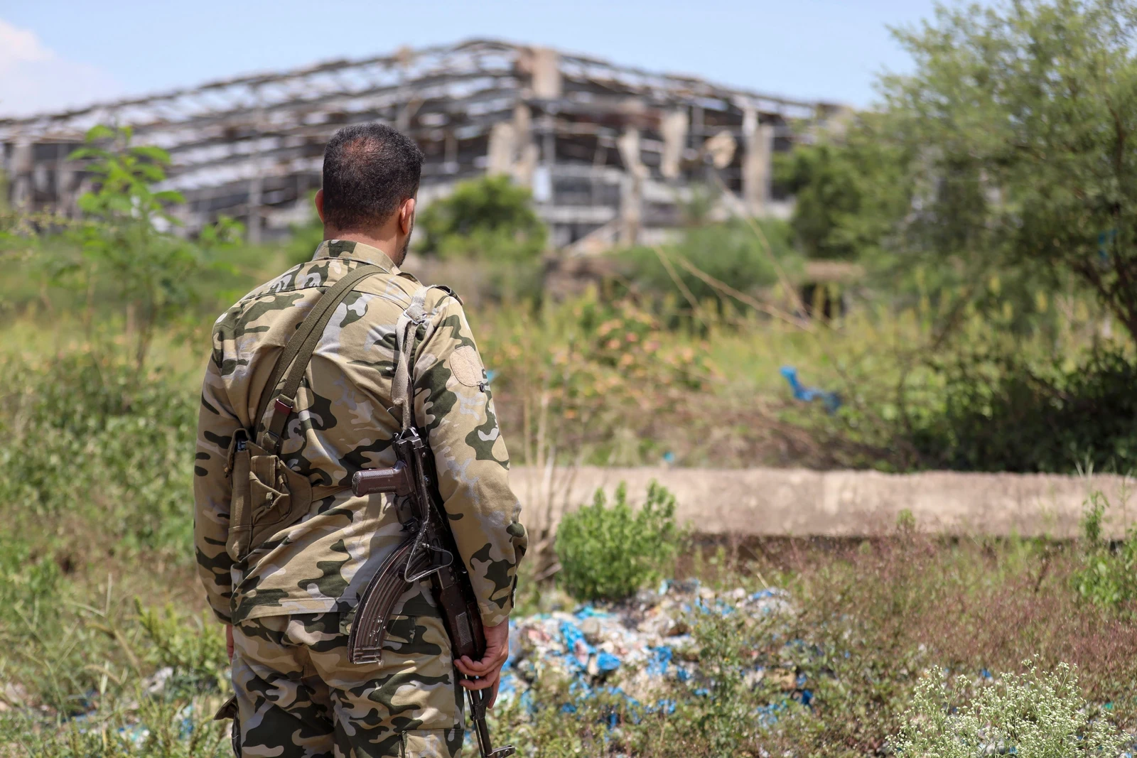 Nouvelles frappes des forces yéménites, une opération de grande envergure contre les Houthis 