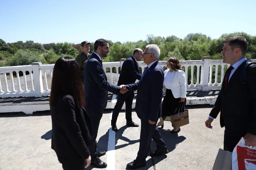 A picture published by Armenian media shows Turkish and Armenian officials meeting at the Margara checkpoint. (Social media)
