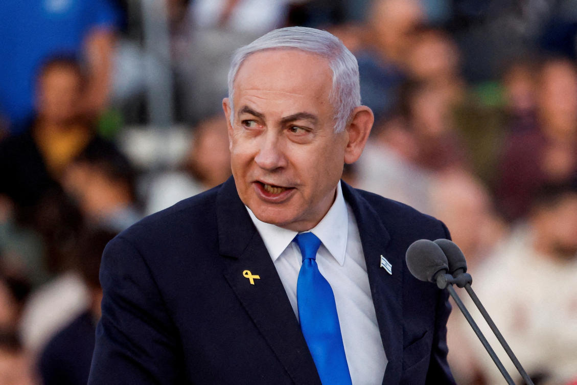 Israeli Prime Minister Benjamin Netanyahu speaks at a ceremony for military combat officers at an army base near Mitzpe Ramon, Israel. (File/Reuters)