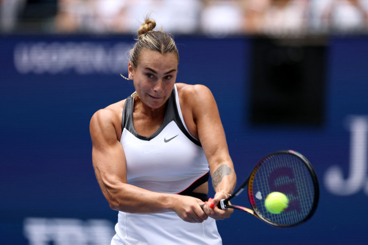Aryna Sabalenka returns against Rebeka Masarova during their Women's Singles First Round match of the 2025 US Open on August 24, 2025 in Queens, New York City. (Getty Images via AFP)