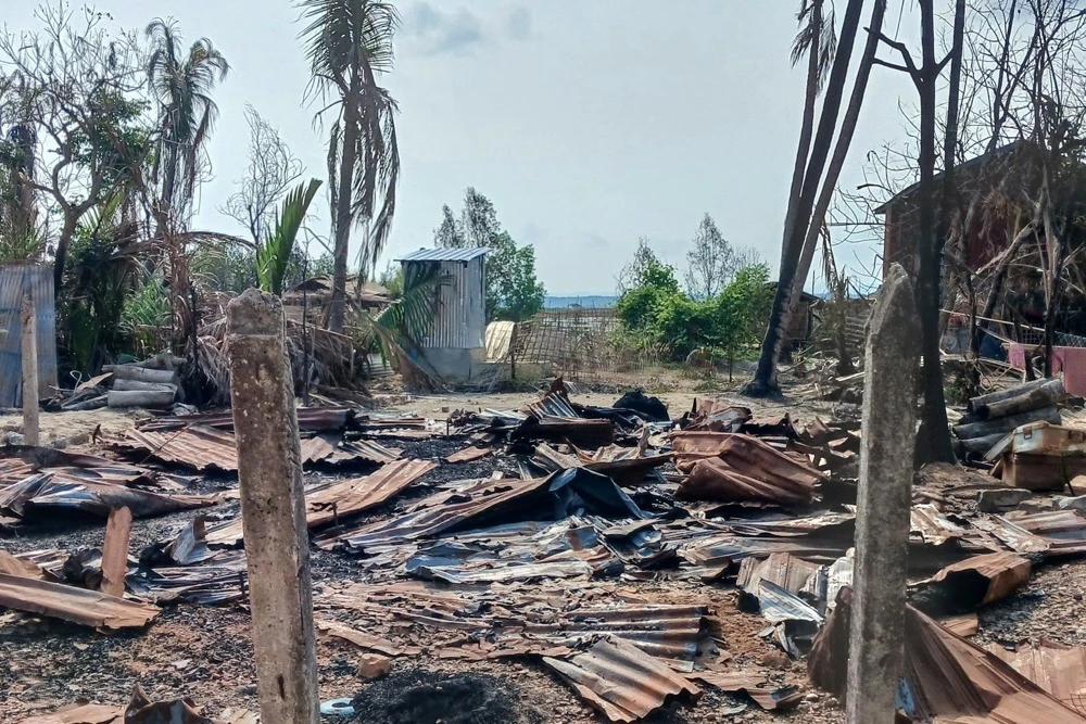 Rhe international community must reject the dangerous tendency to romanticize rebel groups simply because they oppose a military