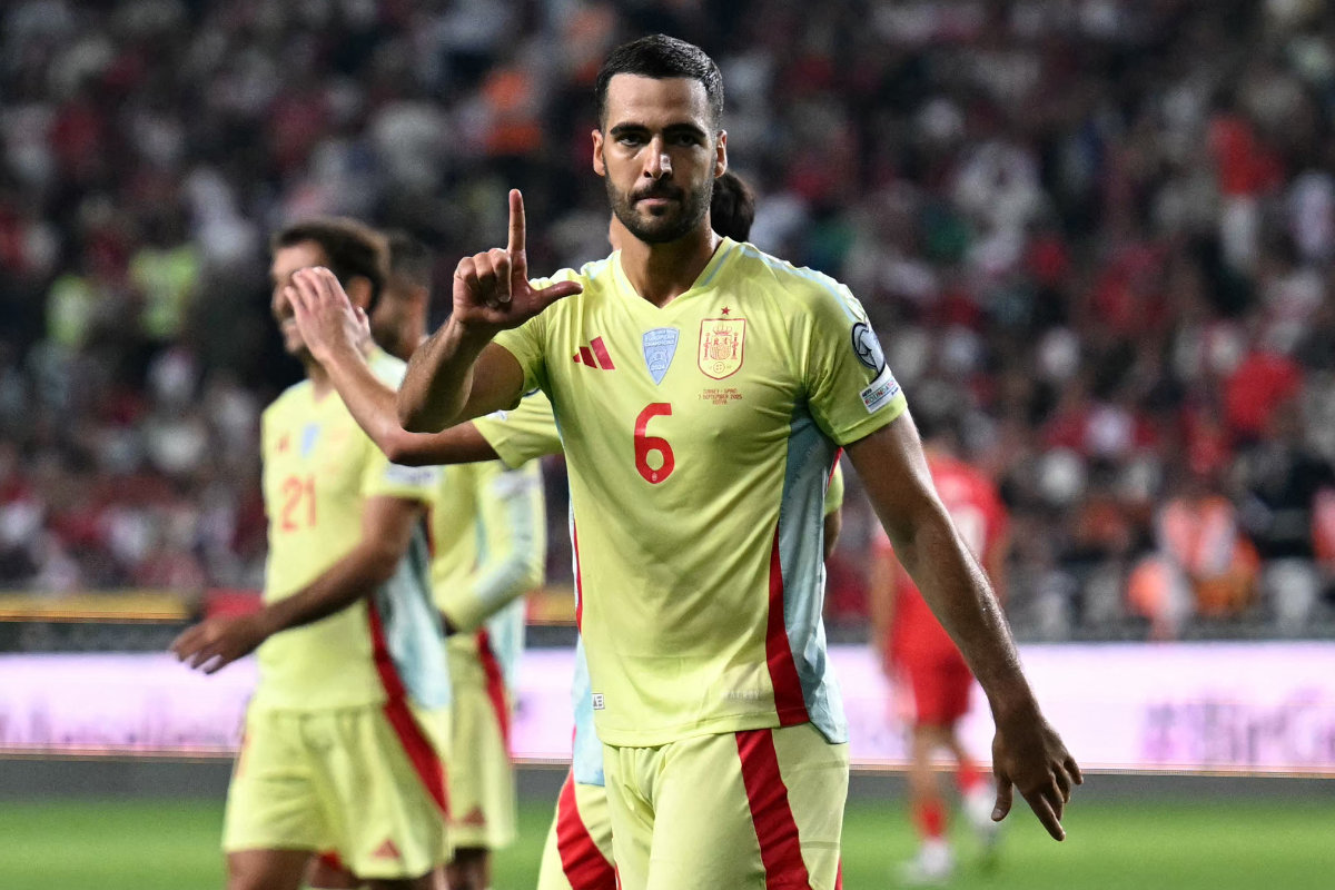 Spain’s midfielder #06 Mikel Merino (C) celebrates after scoring Spain’s fifth goal during the FIFA World Cup 2026 Group E qualification football match between Turkey and Spain at the Konya Buyuksehir Belediye Stadium, in Konya, on Sunday. (AFP)
