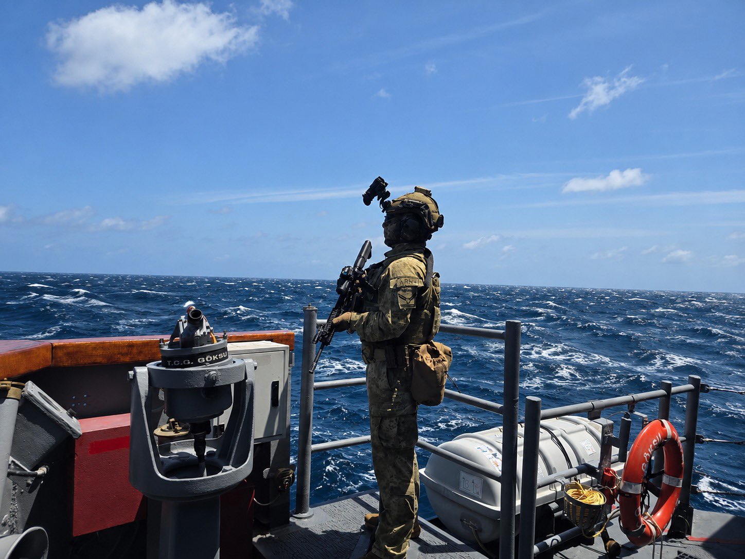 Turkiye navy helps free hijacked vessel in deadly battle with Somali pirates