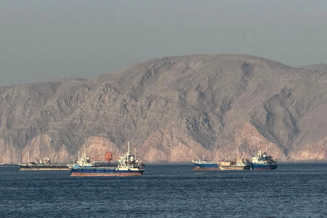 How realistic are plans to bypass the Strait of Hormuz with new oil pipelines?