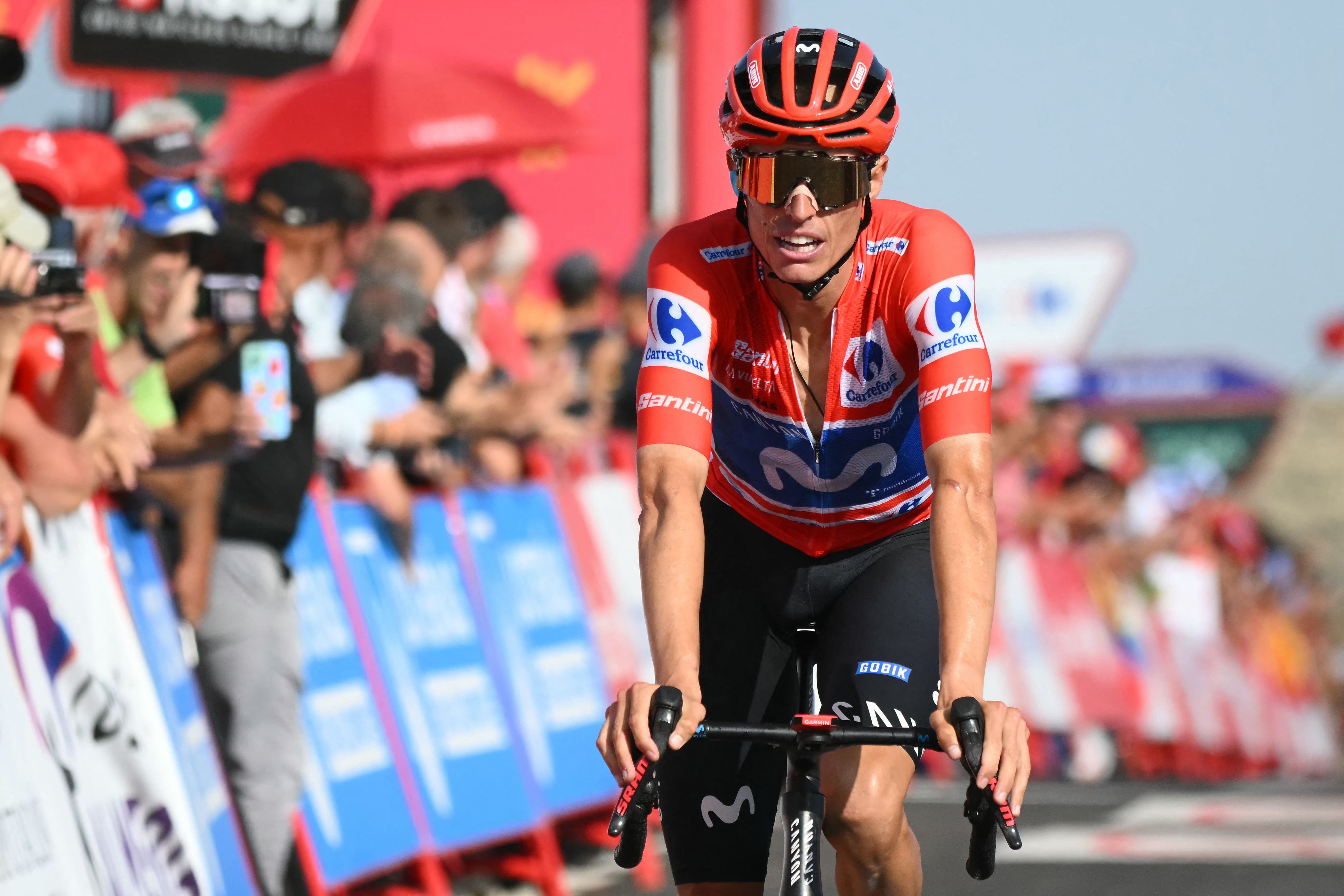 Swiss Kung wins Vuelta stage 18, Mas retains healthy overall lead