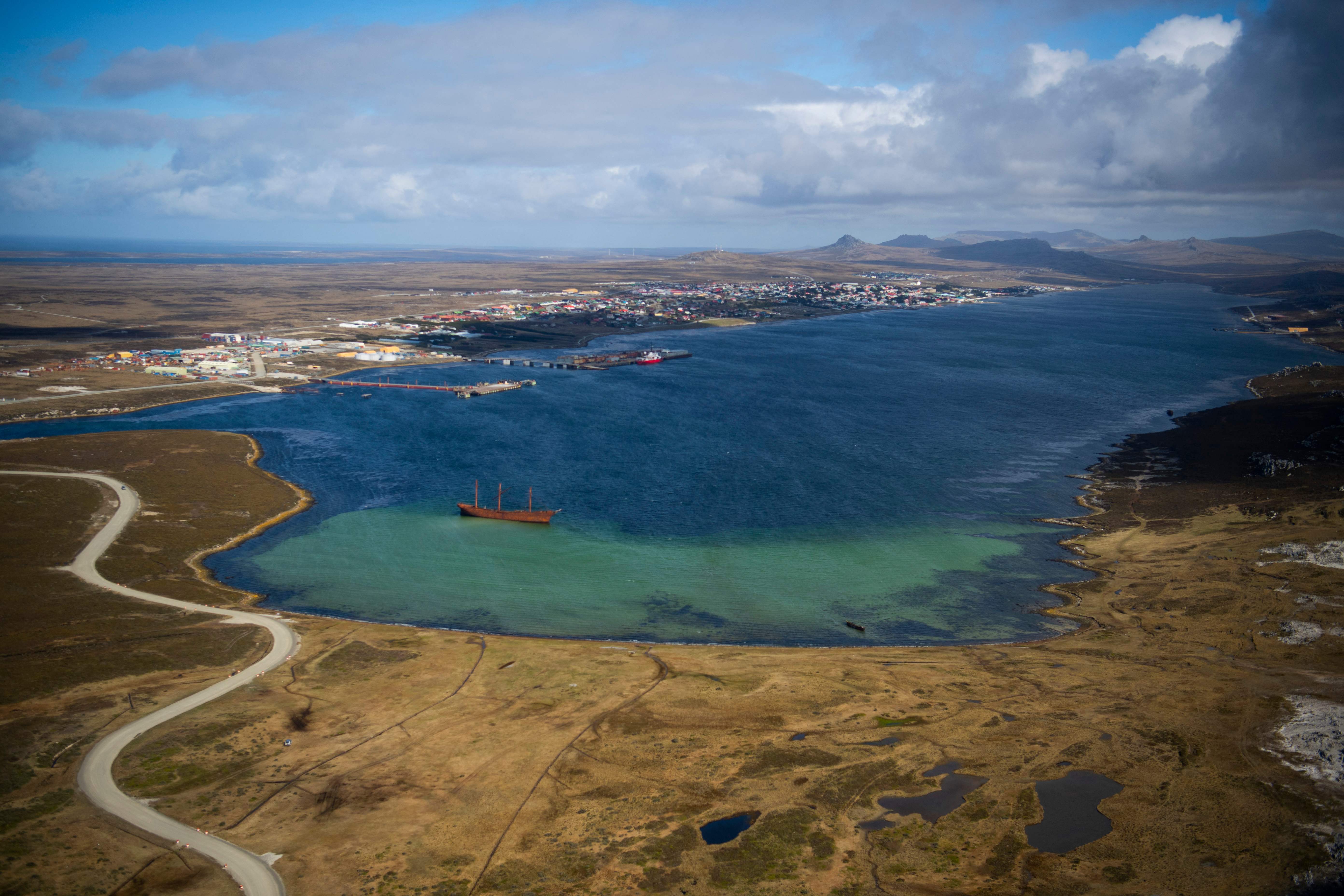 Photo: arabnews.com Trump Casts Doubt on US Support for UK Over Falkland Islands